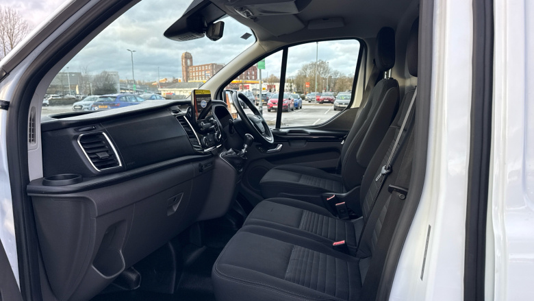 Ford Transit Custom 300 L1 Diesel Fwd 2.0 EcoBlue 130ps Low Roof Limited Van